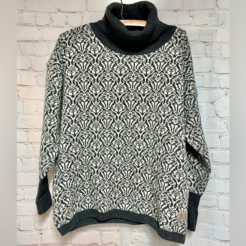 Ivanhoe of Sweden Gray Charcoal Turtleneck Wool Sweater Size XL 46”​